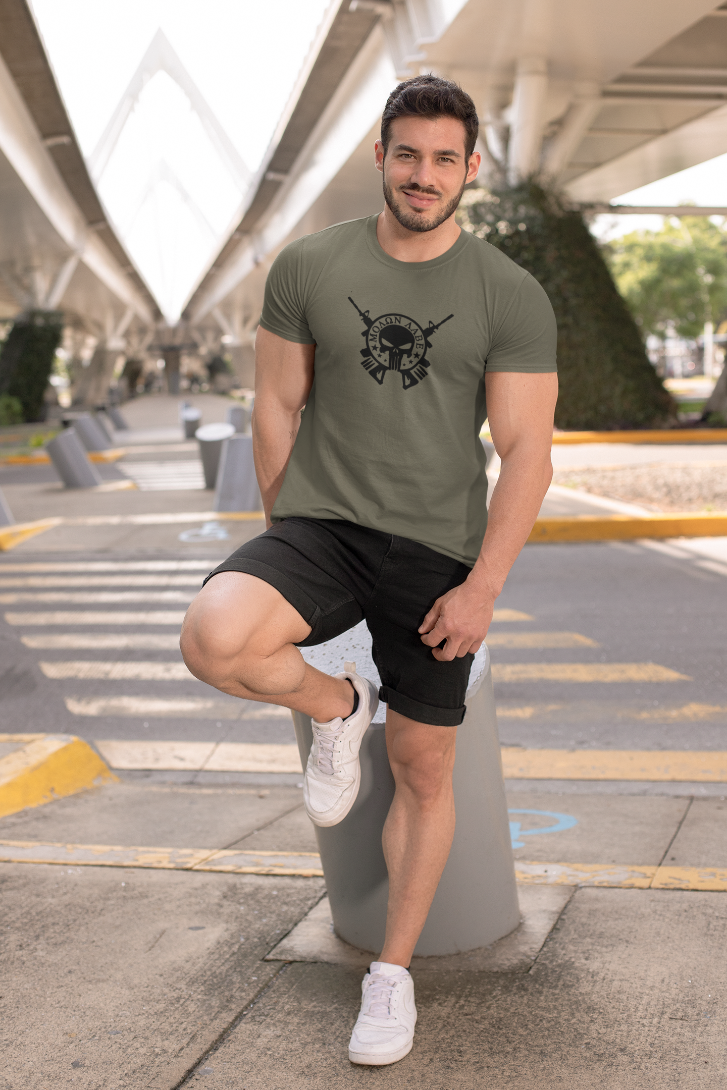 t-shirt-mockup-featuring-a-fit-man-under-a-city-bridge-28521 (2)